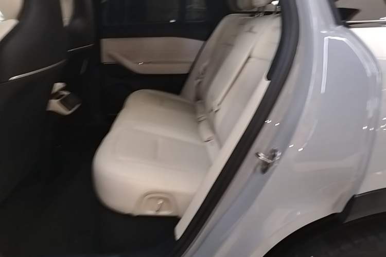 Used Nio ES6 2023 75 kWh
