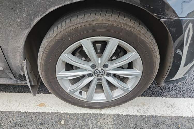 Used Volkswagen Passat 2017 330TSI DSG Luxury Edition
