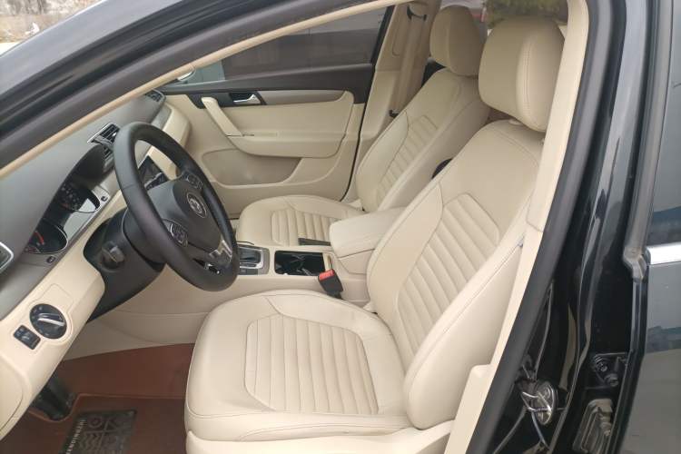 Used Volkswagen Magotan 2013 1.8TSI Premier Model
