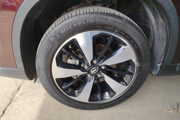 Used GAC Trumpchi GS4 2018 235T Automatic Two-Wheel-Drive Supreme Edition Left Front Wheel Hub