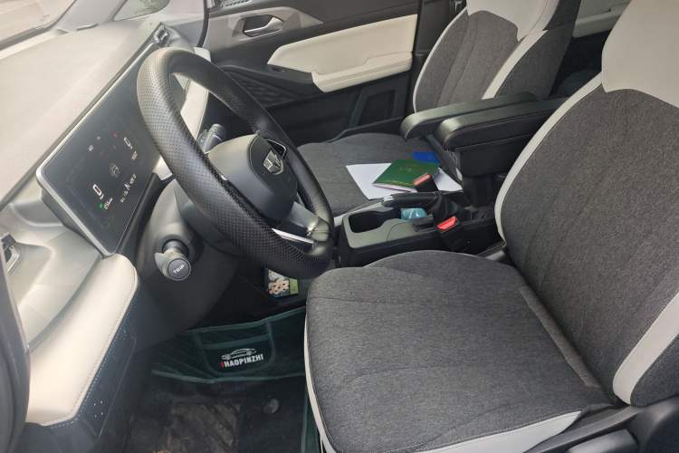 Used Geometry E Firefly 2024 301km Flowing Light