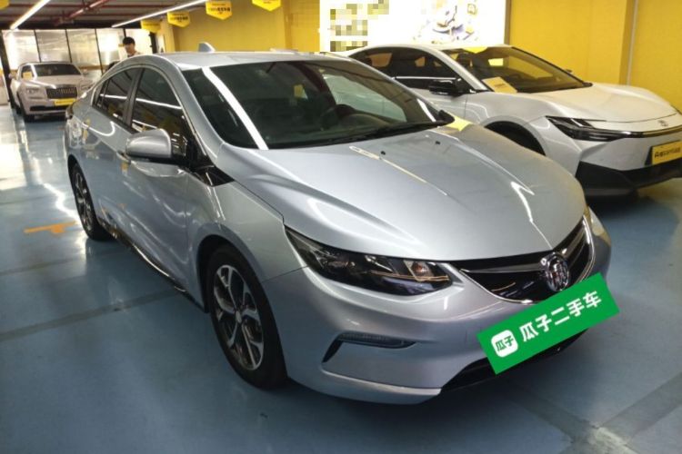 Used Buick VELITE 5 2017 Urban Extended-Range Model Front Right 45 Deg