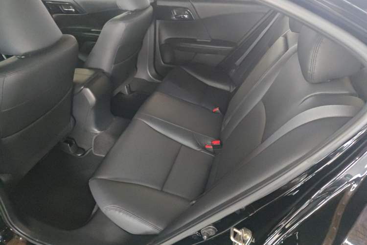 Used Honda Accord 2016 2.0L Comfort Edition
