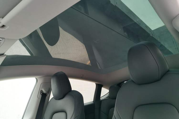 Used Tesla Model Y 2022 Long-Range All-Wheel-Drive Version
