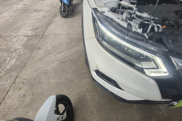 Used Nissan Qashqai 2019 2.0L CVT Luxury Edition Right Front Headlight