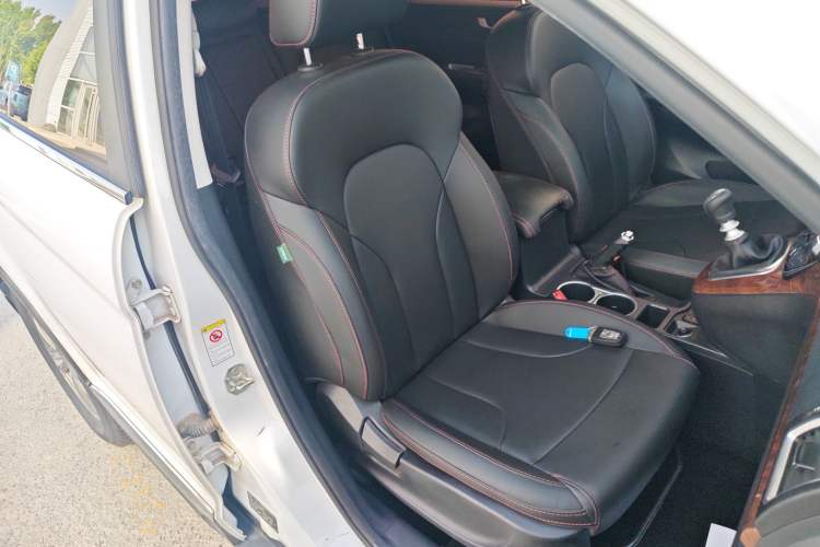 Used Haval H6 2017 Red-Label Sport Edition 1.5T Manual Two-Wheel Drive Elite Model