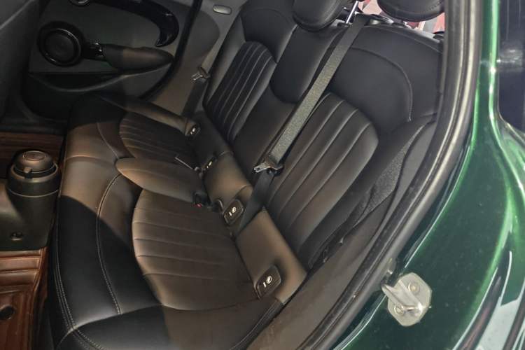 Used MINI 2018 1.5T COOPER Classic Edition Five-Door Version Left Rear Seat