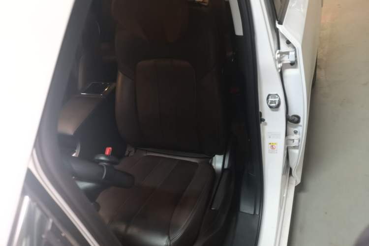 Used GAC Trumpchi M6 2019 270T DCT Luxury Edition (7-seater) China VI