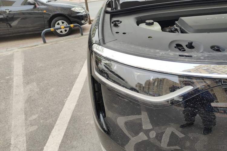 Used Hima AITO M8 2025 Extended-Range Max+ Version 53.4 kWh 5-Seater Edition