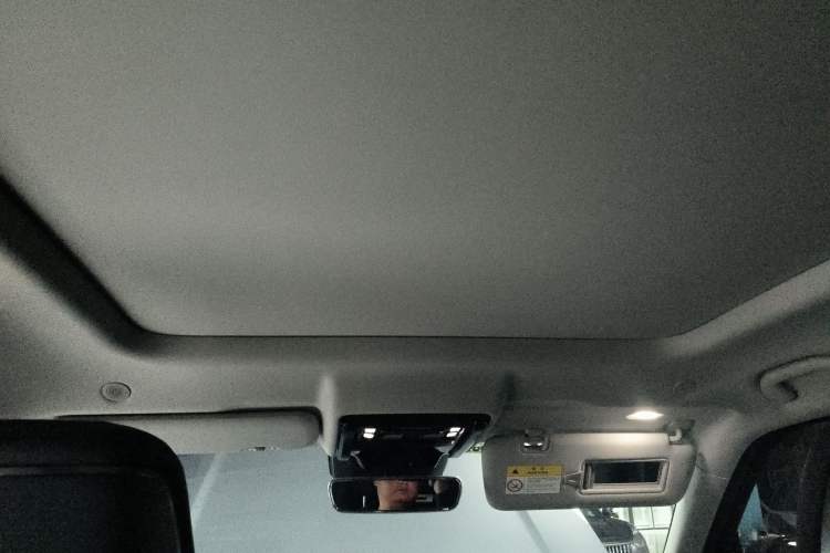 Used Formula Leopard 5 2023 Navigator Edition
