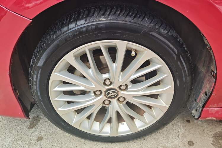 Used Toyota Camry 2018 2.5G Luxury Edition Left Front Wheel Hub