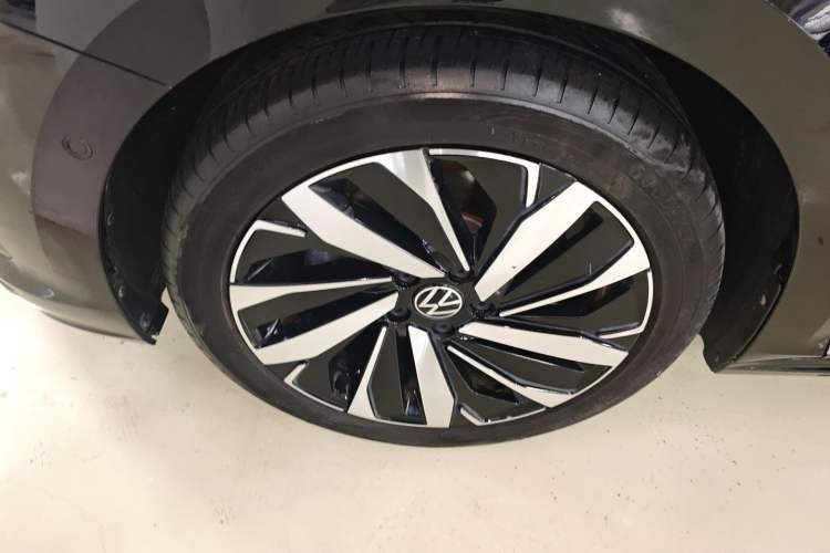 Used Volkswagen Passat 2023 330TSI Luxury Edition