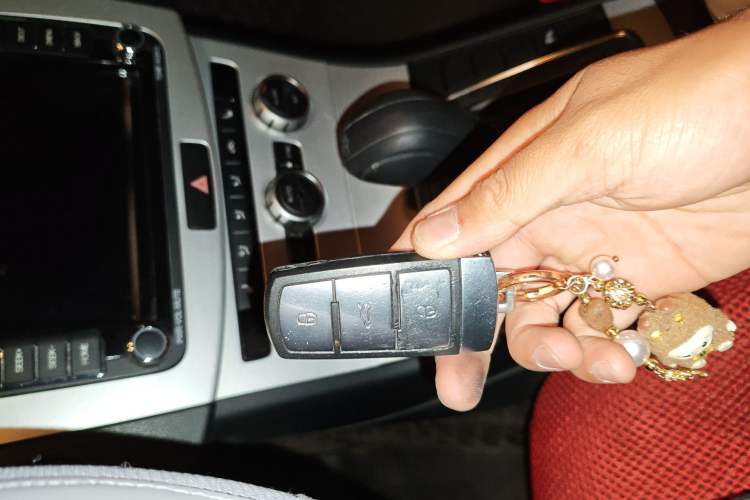 Used Volkswagen Magotan 2013 1.8TSI Luxury Model Vehicle Key