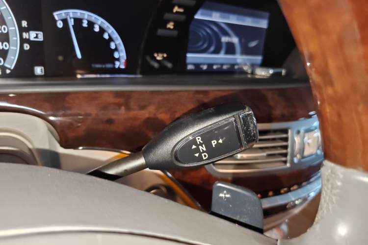 Used Mercedes-Benz S-Class 2011 S 500 L CGI 4MATIC
