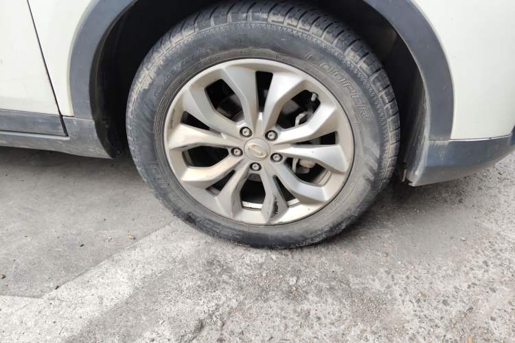 Used GAC Trumpchi GS3 2017 150N Automatic Elite Edition Right Front Wheel Hub