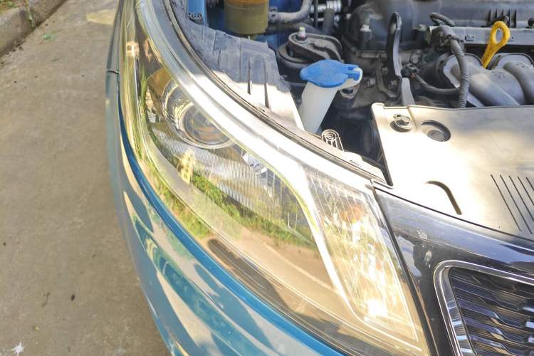 Used Kia K2 2011 Sedan 1.6L Automatic Transmission Premium