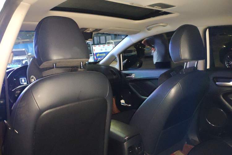 Used Kia K3 2017 1.6L Automatic 15th Anniversary Special Edition GLS Headliner