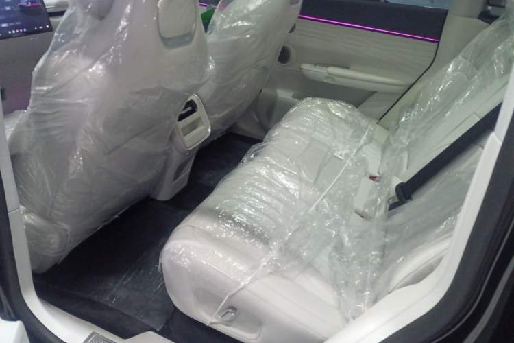 Used EXEED Star Era ET 2025 Extended-Range 265 Pro Two-Wheel Drive High-Speed Driver Assistance
