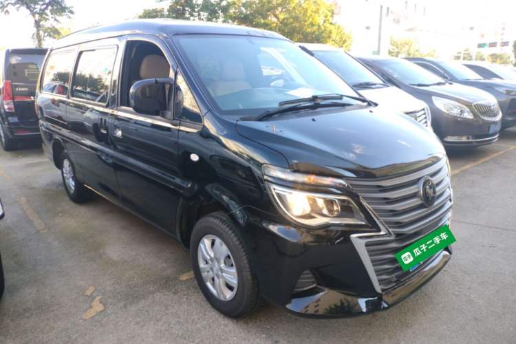 Used FORTHING Lingzhi 2023 M5L 1.6L Base Model 7 Seats
