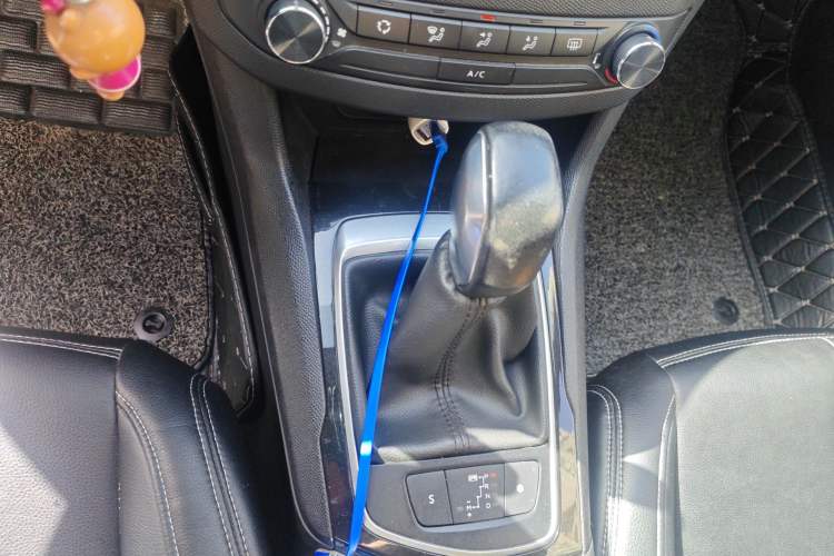 Used Peugeot 408 2014 1.8L Automatic Leading Edition