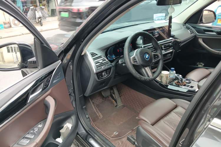 Used BMW iX3 2022 Updated Leading Version
