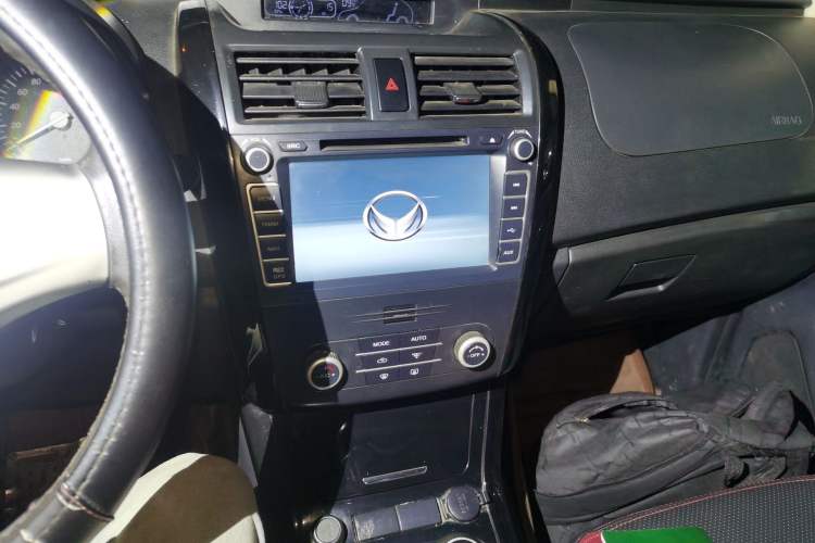 Used HYOSOW S3 2016 1.5L Manual Luxury Edition China IV Emission Standard Audio And AC Panel