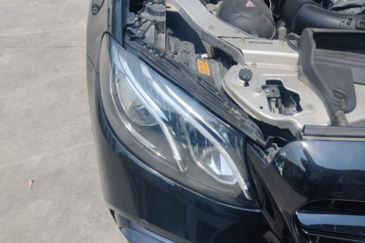 Used Mercedes-Benz E-Class 2017 E 300 L Sporty and Stylish Model Right Front Headlight