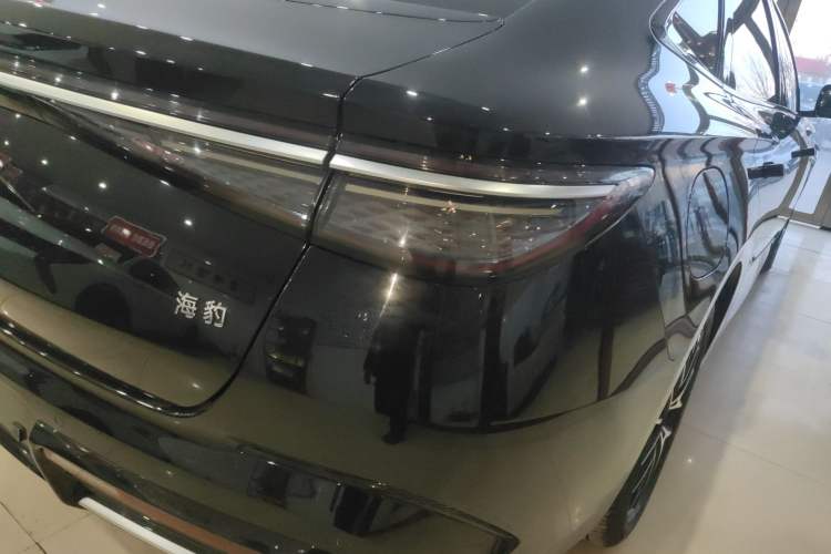 Used BYD Seal 2023 DM-i 1.5L 121km Prestige Model
