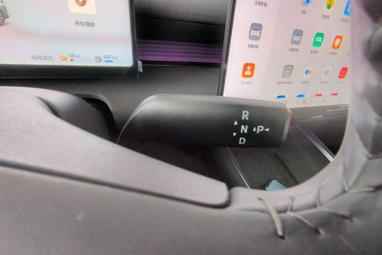 Used Nissan N6 2026 Model 180 Max Gear Lever