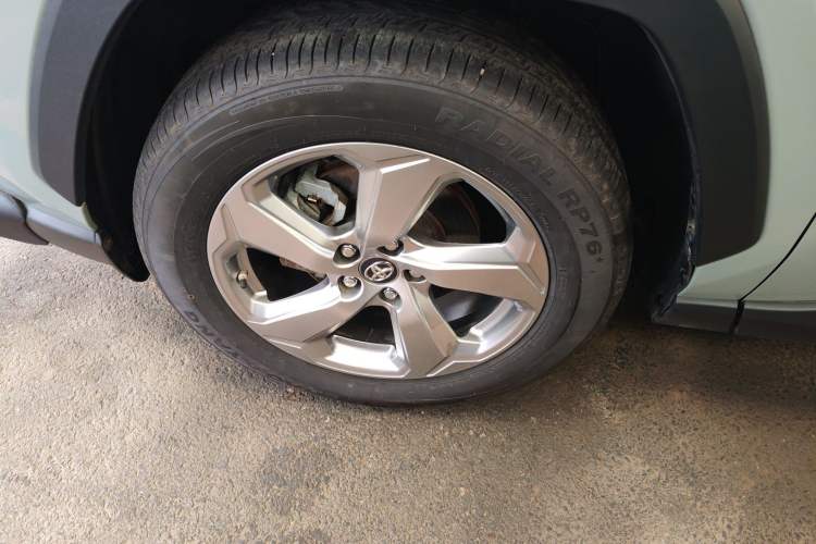 Used Toyota RAV4 2020 2.0L CVT Two-Wheel Drive Fashion Edition Left Front Wheel Hub