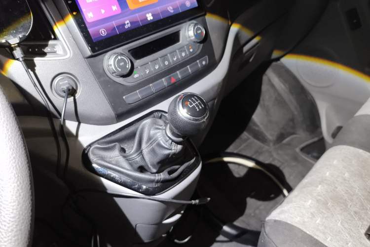 Used Foton Toano 2021 2.0T Manual Tongtu Long Wheelbase Mid-Height 5/6/7-Seater 4F20TC3 Gear Lever