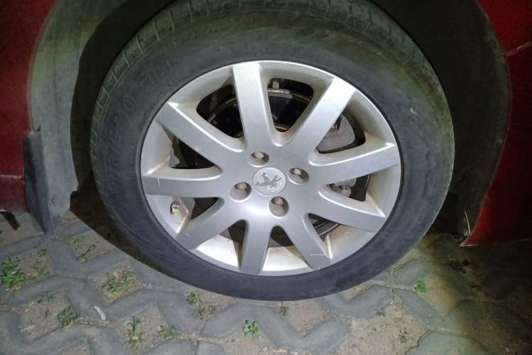 Used Peugeot 308 2013 1.6L Automatic Fashion Model Right Front Wheel Hub