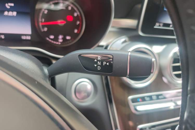 Used Mercedes-Benz C-Class 2016 C 200 L
