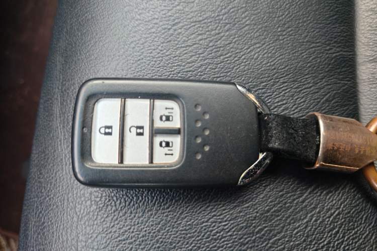 Used Honda Odyssey 2015 Updated Version 2.4L Smart Edition Vehicle Key