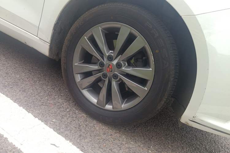 Used Roewe 360 2015 20T TST Deluxe Edition Right Front Wheel Hub