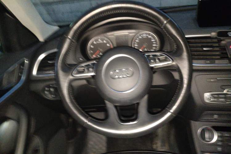 Used Audi Q3 2016 30 TFSI Fashion Model