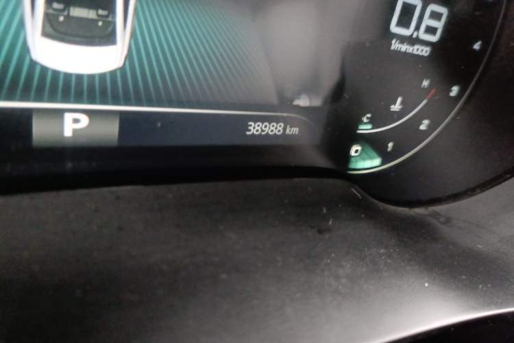 Used Roewe i6 MAX 2020 300TGI Automatic "Swell Cool Smart Drive" Edition
