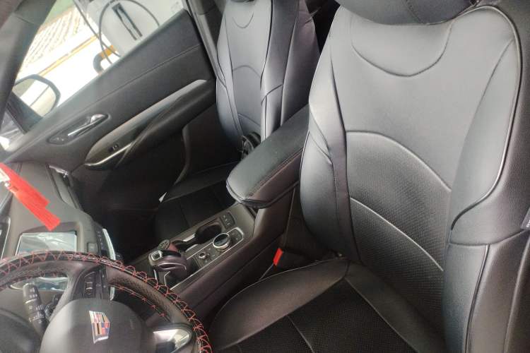 Used Cadillac XT4 2018 28T Two-Wheel Drive Leading Version Left Front Seat