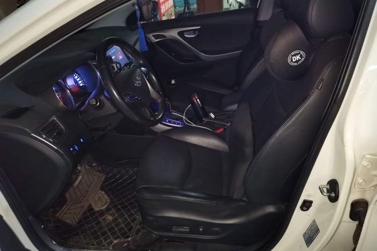 Used Hyundai Elantra (5th Generation / Langdong) 2015 1.6L Automatic Luxury Model
