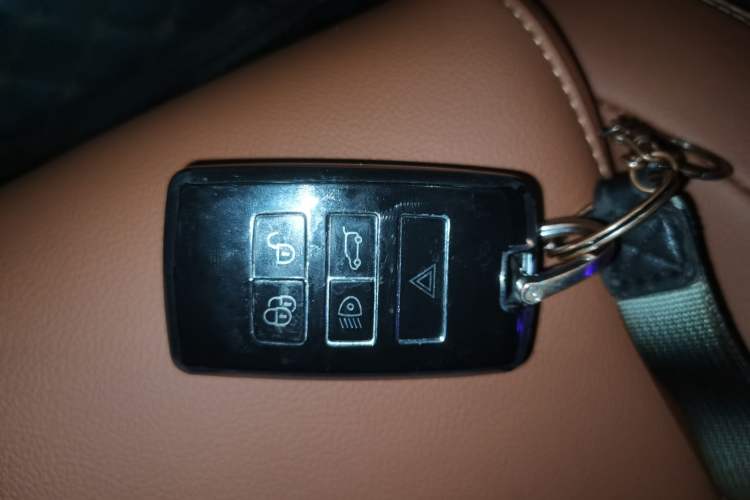 Used Jaguar XFL 2023 XFL 2.0T P250 Two-Wheel-Drive Elite Sport Edition