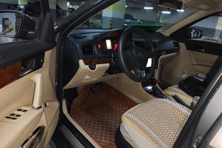 Used Volkswagen Lavida 2013 Restyled Classic 1.6L Automatic Comfort Edition Driver Seat