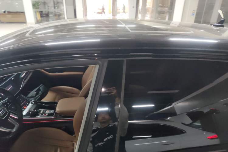 Used Audi Q8 2019 55 TFSI Luxury Dynamic Model