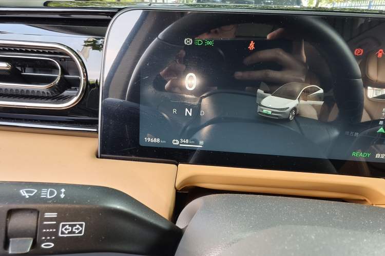 Used Leapmotor C01 2024 Pure Electric 525 Luxury Edition Odometer Close Up