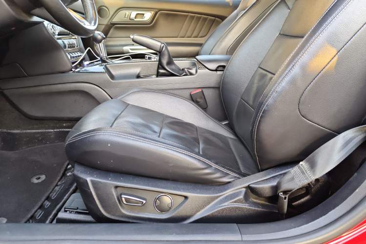 Used Ford Mustang 2018 2.3L EcoBoost
