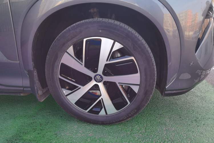 Used BYD Tang L 2025 DM 200KM Four-Wheel Drive LiDAR Flagship Model