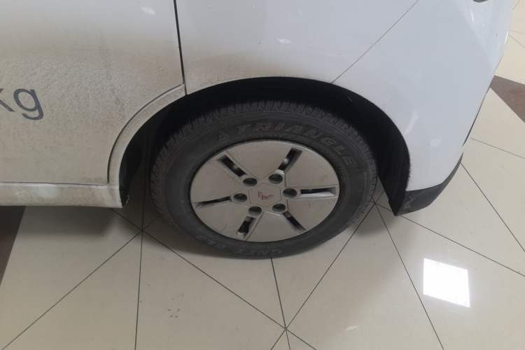 Used Wuling Yangguang 2024 300km Comfort Version with Sealed Windows 60kW
