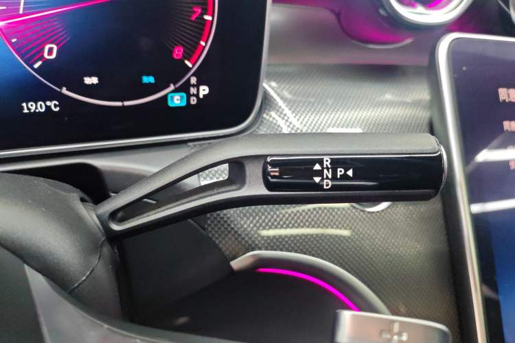 Used Mercedes-Benz C-Class 2024 Second Facelift C 260 L Sport Edition Gear Lever