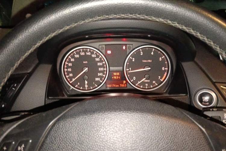 Used BMW X1 2012 sDrive18i Luxury Edition Instrument Cluster