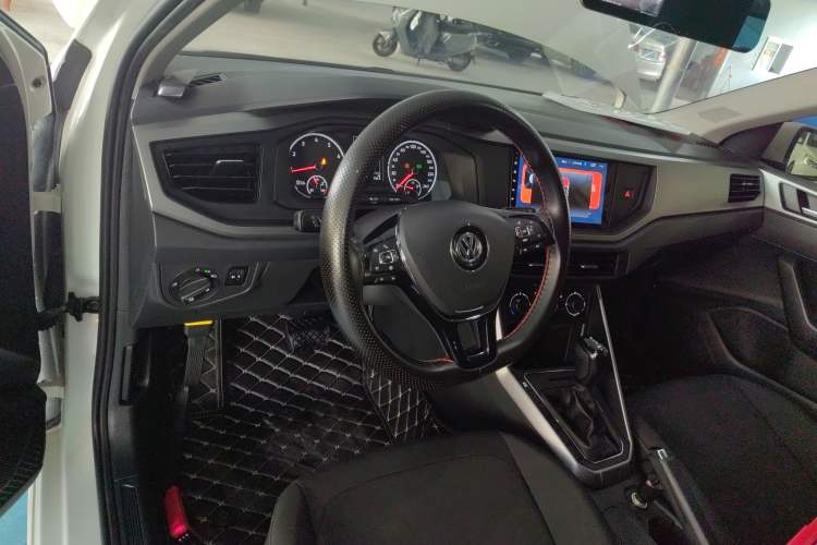 Used Volkswagen Polo 2019 Plus 1.5L Automatic Panoramic Enjoyment Edition Center Console