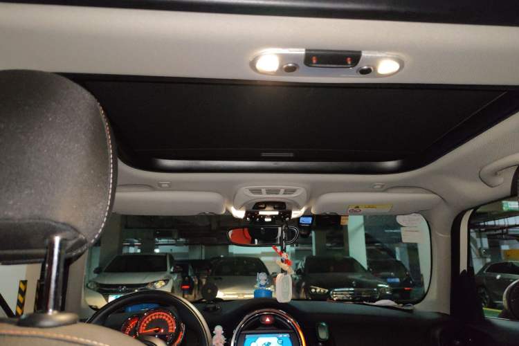 Used MINI 2018 1.5T ONE Five-Door Edition Headliner